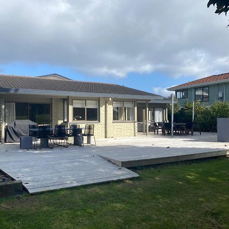 Golfers Delight In Quiet Cul De Sac Villa Mount Maunganui Exteriör bild